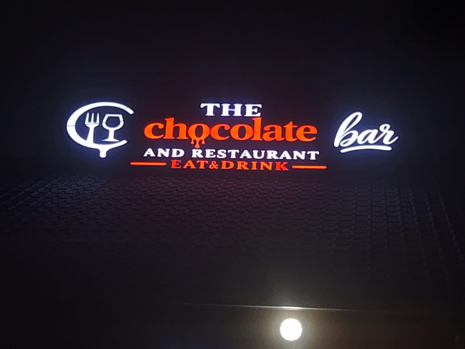 Large format outdoor signage display